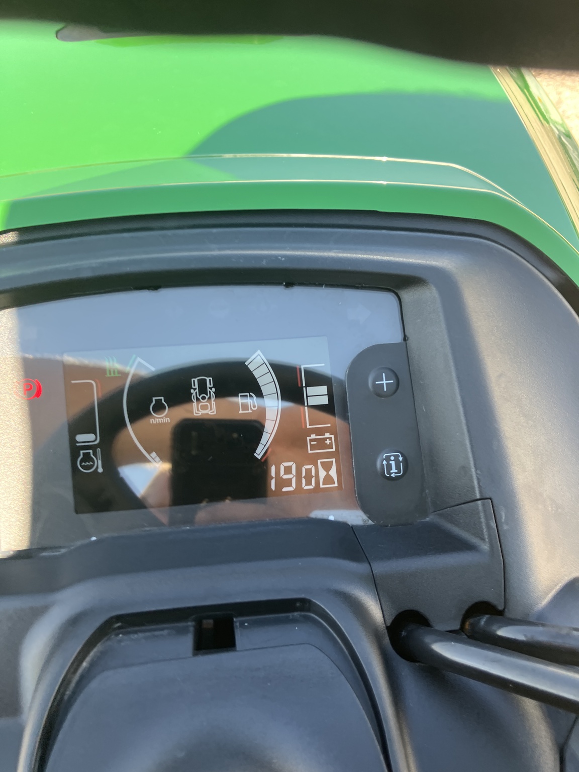2023 John Deere X758 Image 6