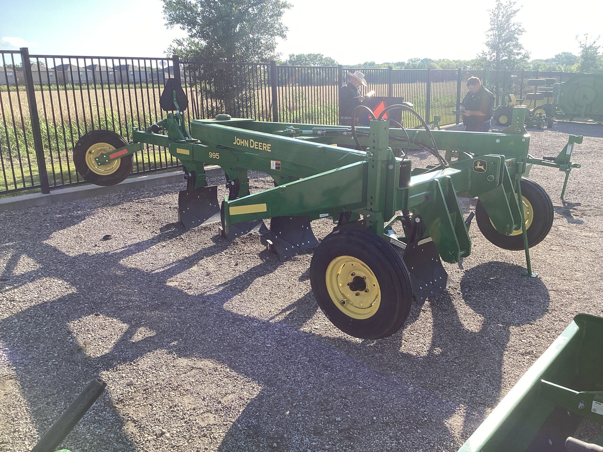2024 John Deere 995 Image 2