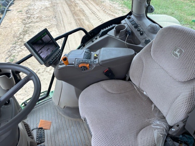 2022 John Deere 6R 110 Image 2