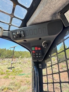 2024 John Deere 324G Image 13