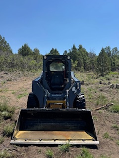 2024 John Deere 324G Image 7