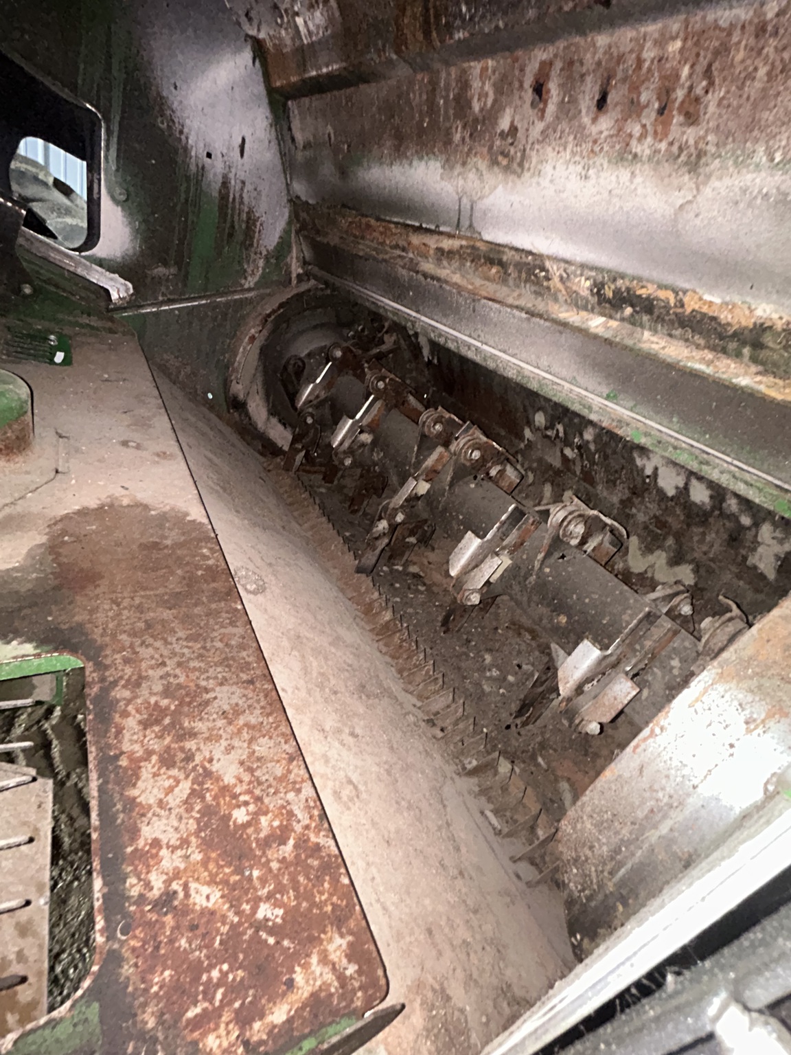 2014 John Deere S670 Image 6