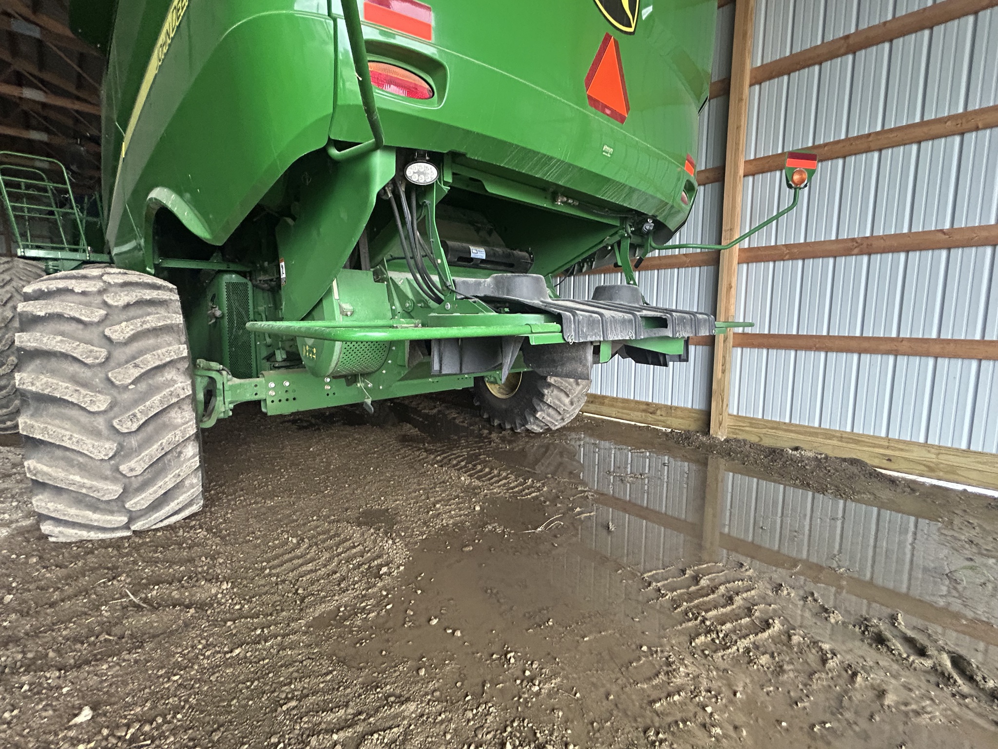 2014 John Deere S670 Image 7