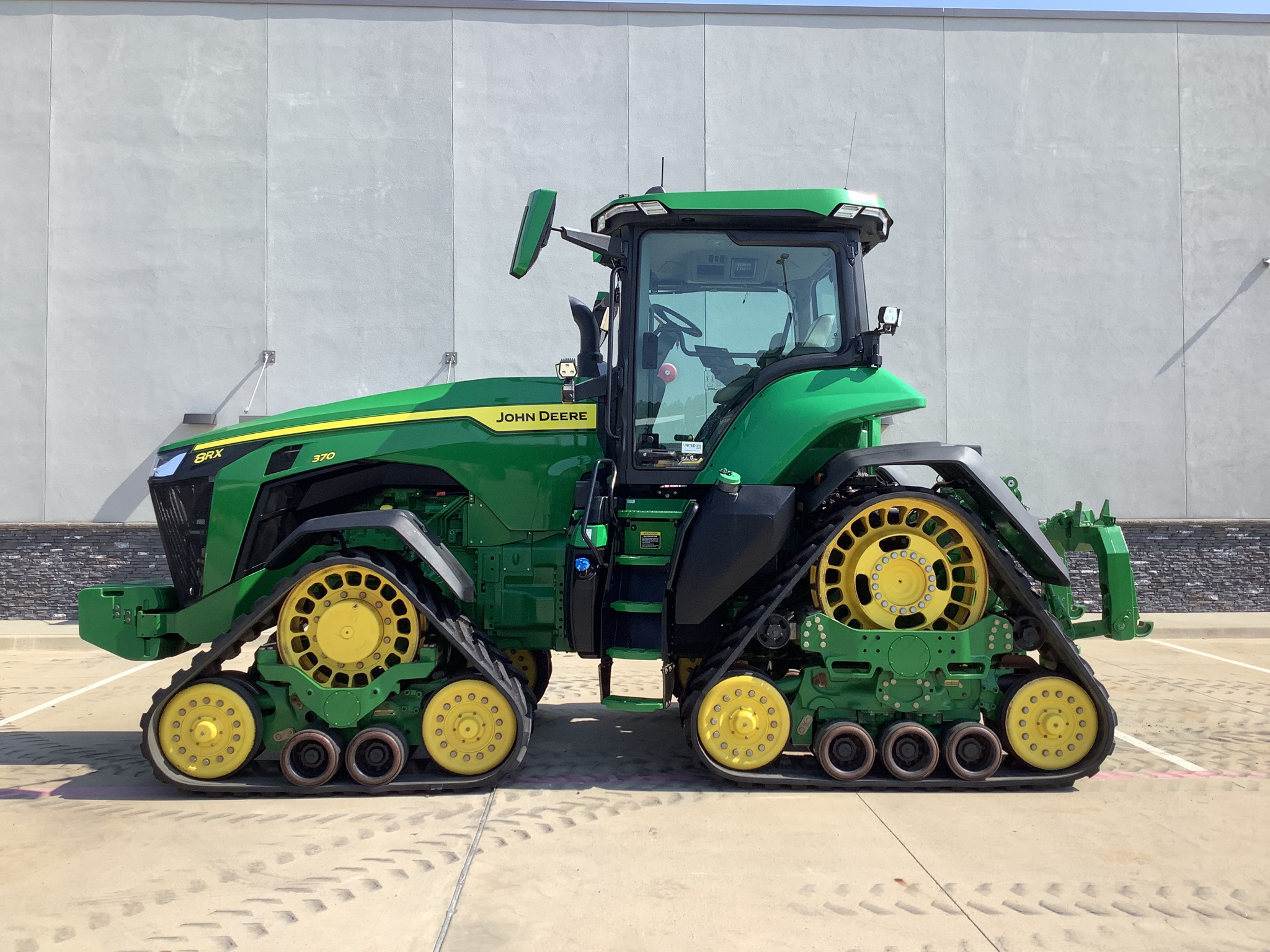2024 John Deere 8RX 370 Image 1