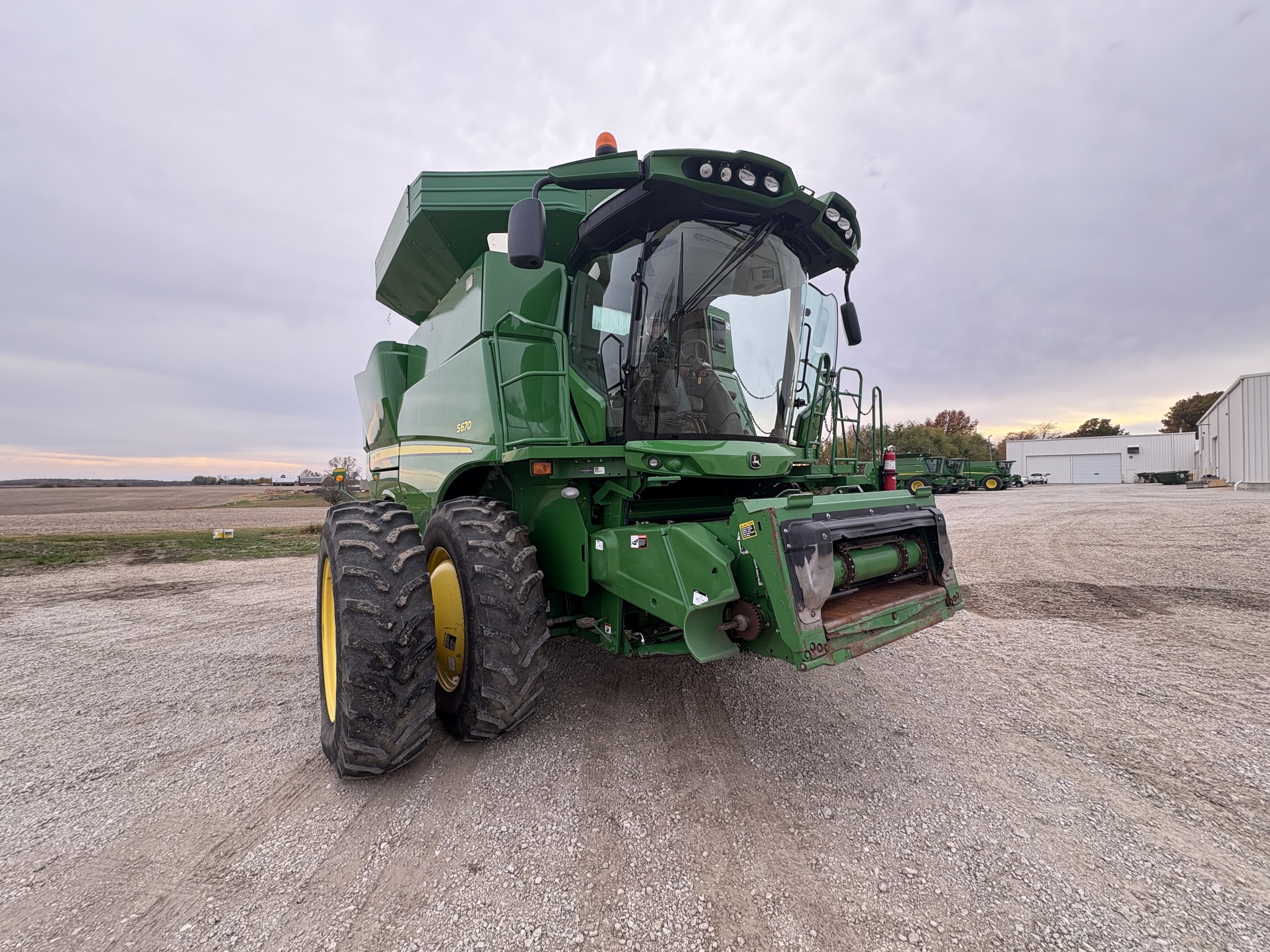  2015 John Deere S670 at Heritage Tractor in Kewanee, IL