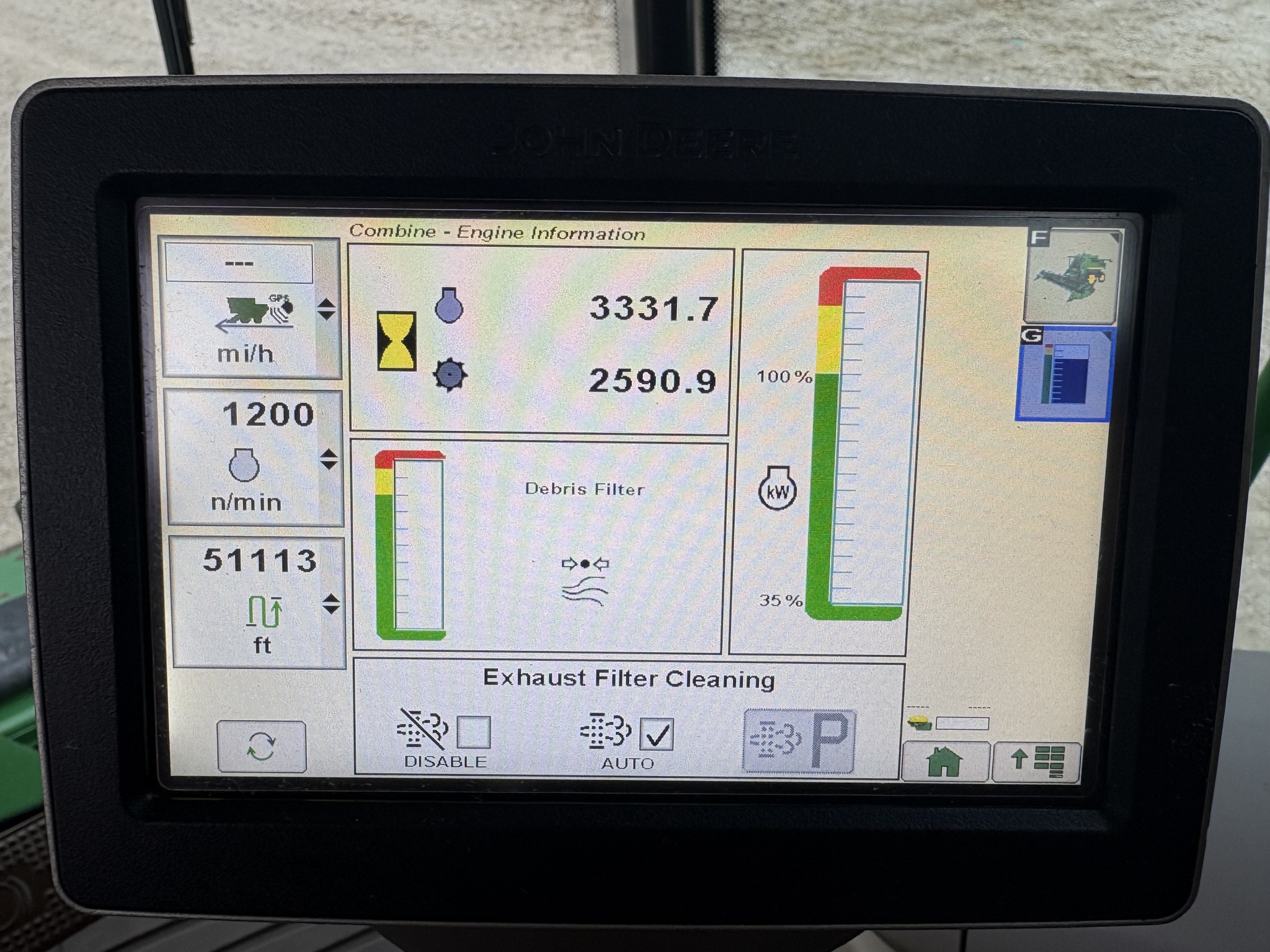  2015 John Deere S670 at Heritage Tractor in Kewanee, IL