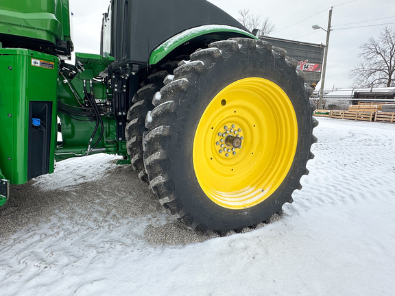 2025 John-Deere 9R 440