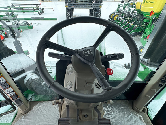 2025 John-Deere 9R 440