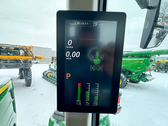 2025 John-Deere 9R 440