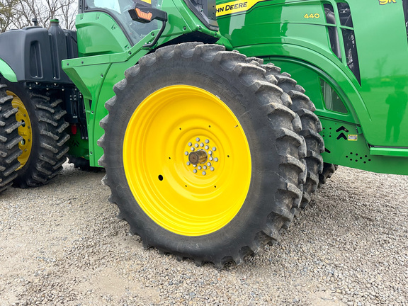 2025 John-Deere 9R 440