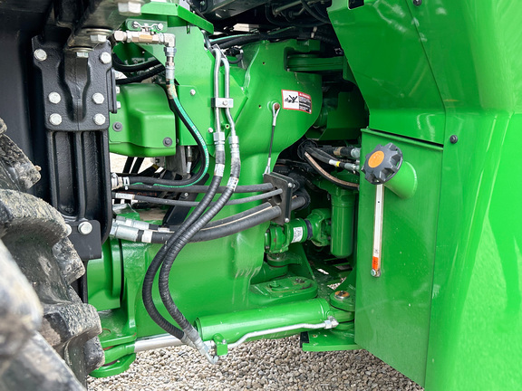 2025 John-Deere 9R 440