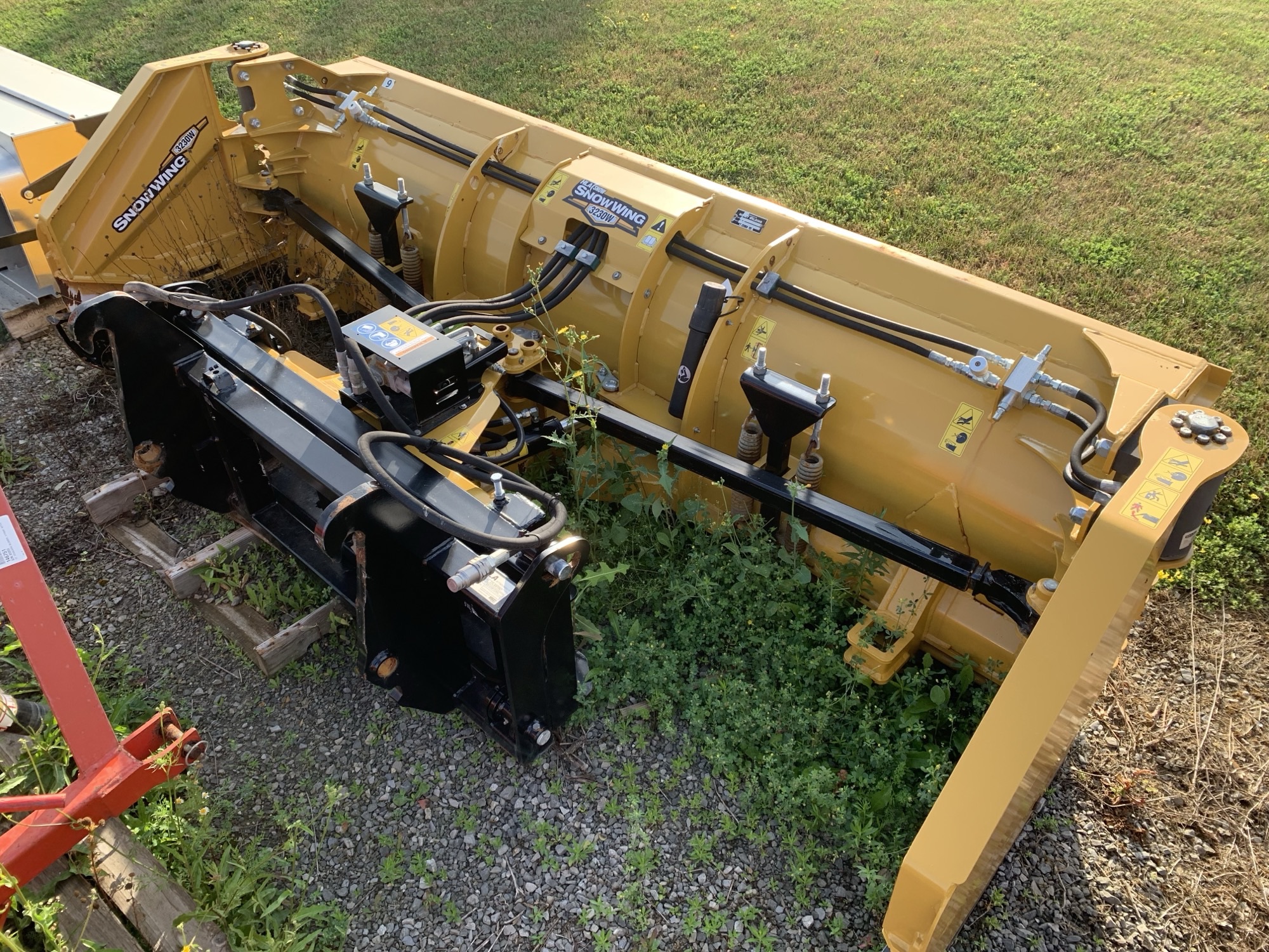 2024 Horst SB3230W914LF Image 3