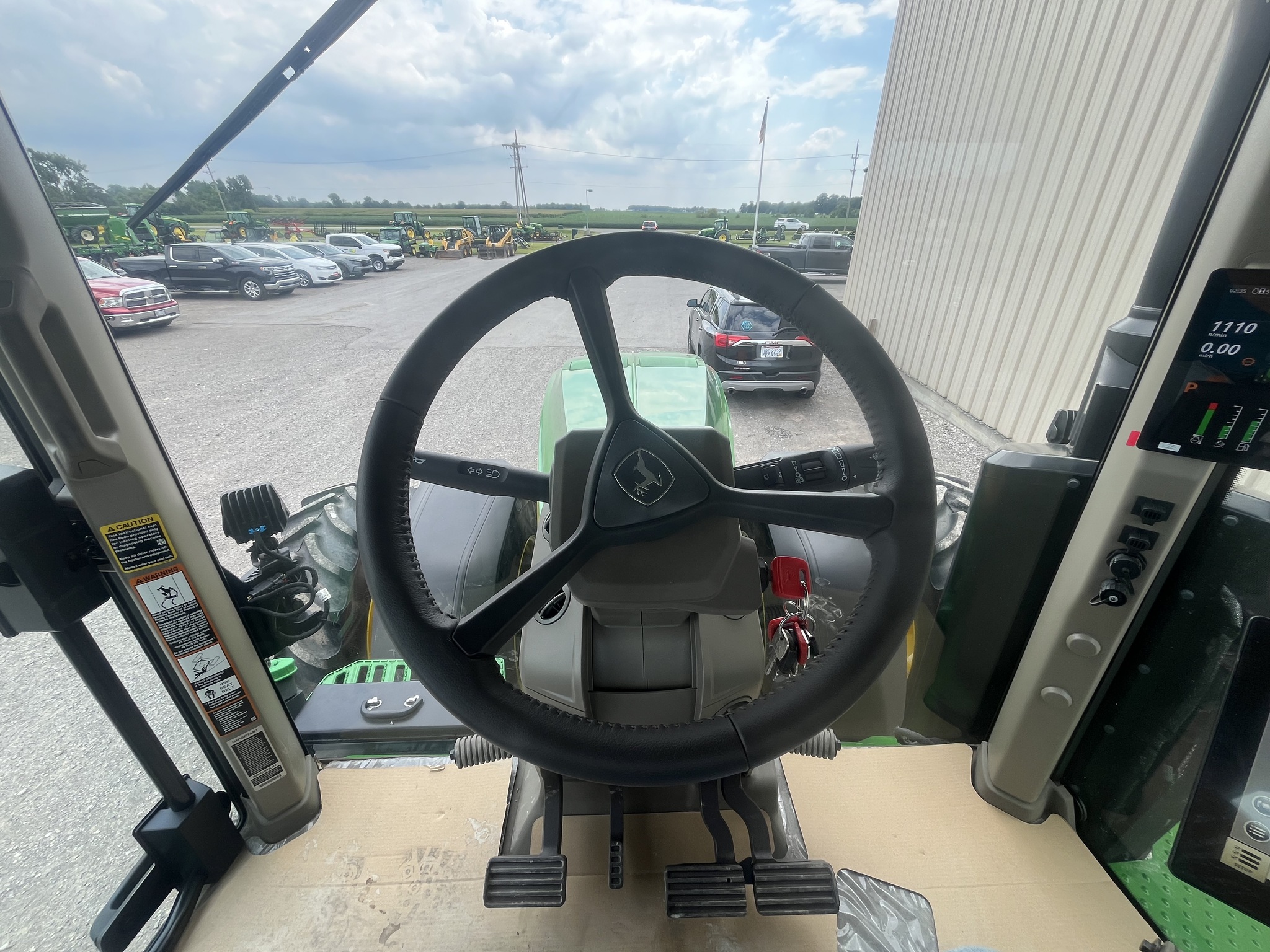 2024 John Deere 8R 340 Image 15