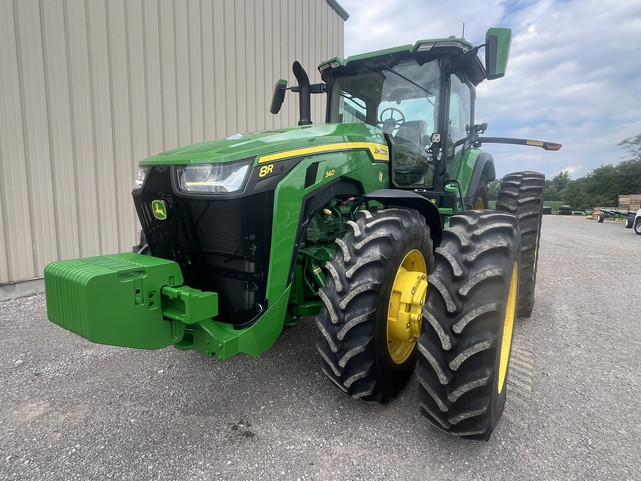 2024 John Deere 8R 340 Image 1