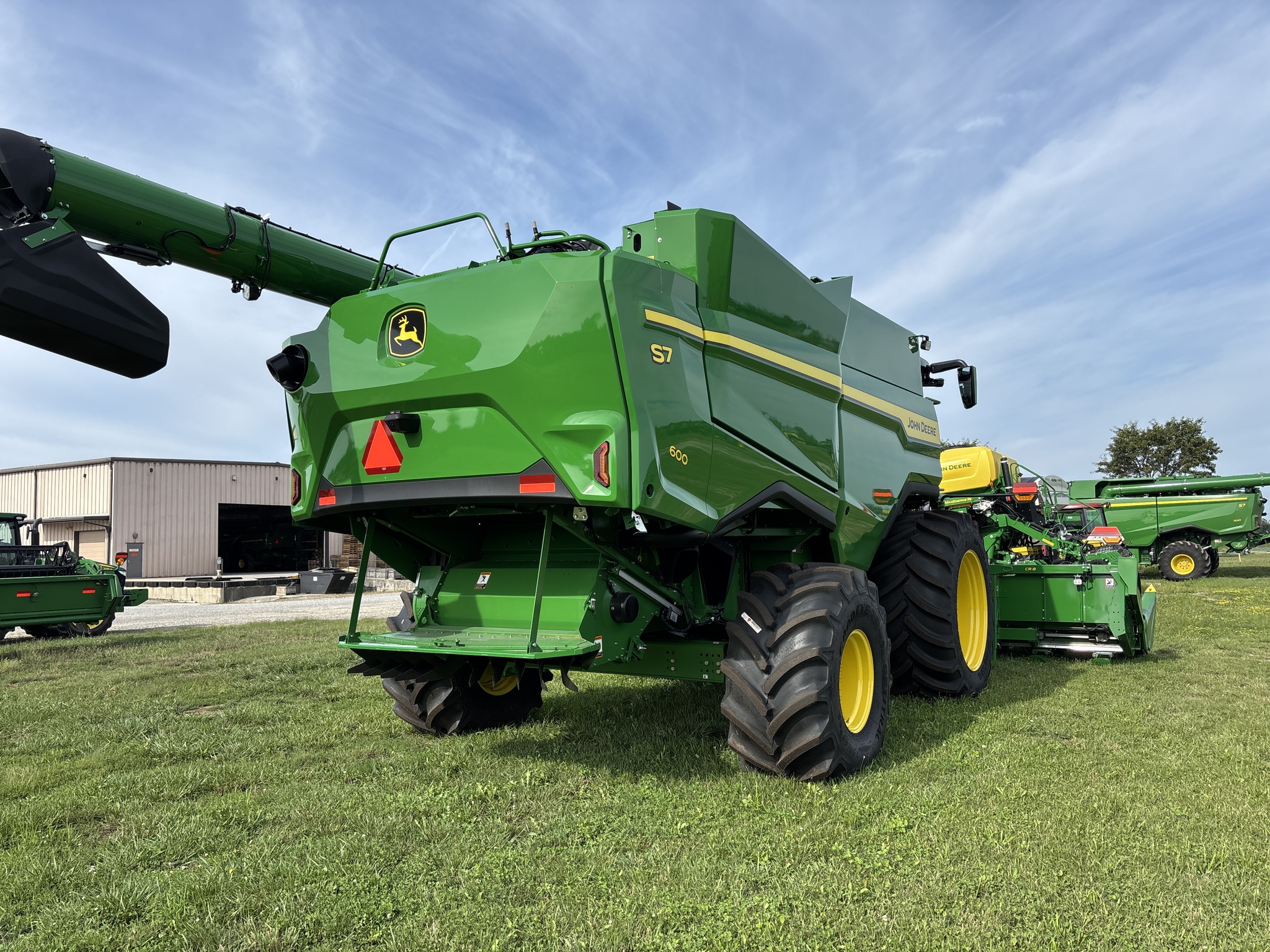 Used 2025 John Deere S7 600 Combines at Koenig Equipment in Anna, OH - PhotoXL2