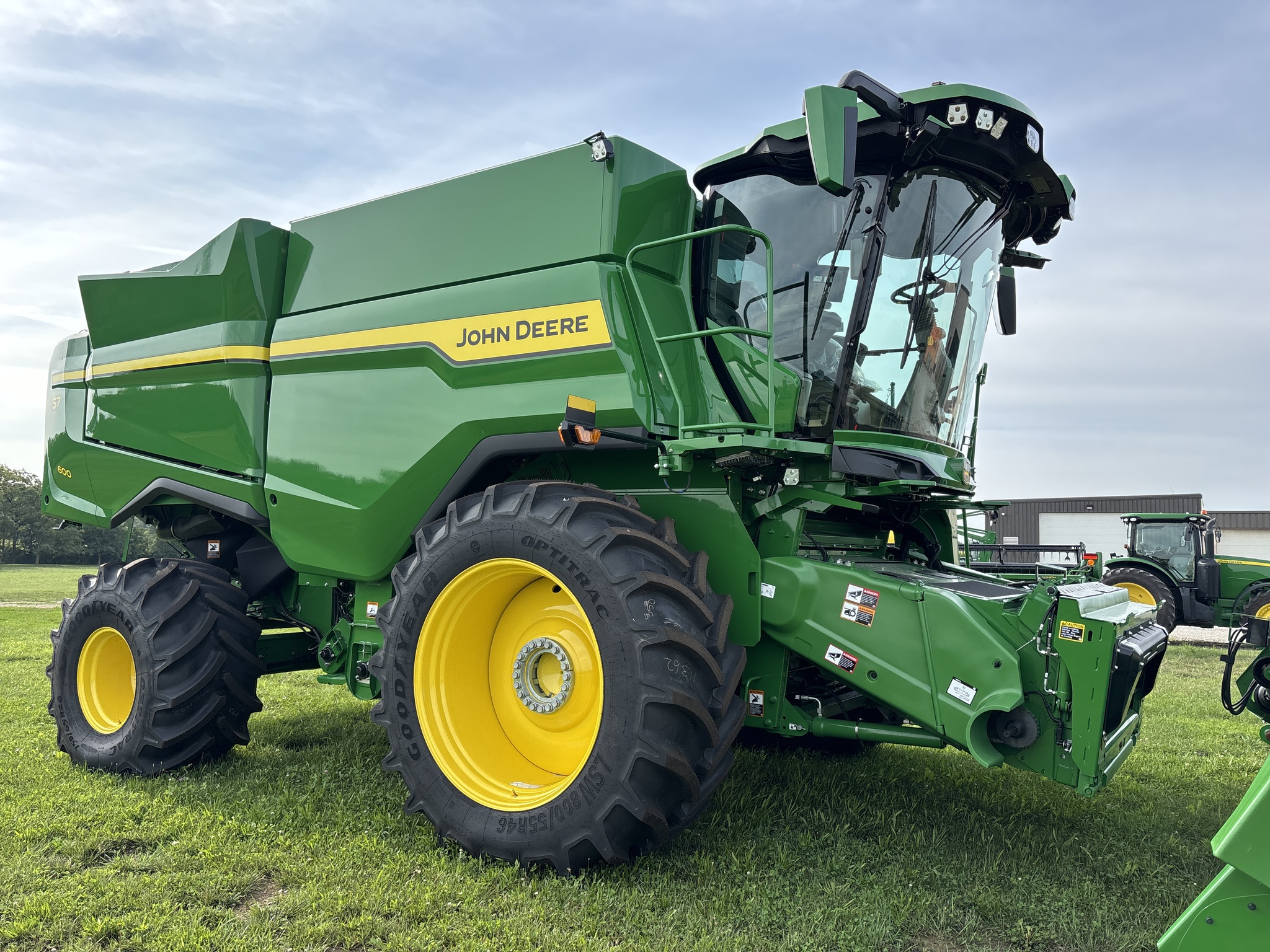 Used 2025 John Deere S7 600 Combines at Koenig Equipment in Anna, OH - PhotoXL0