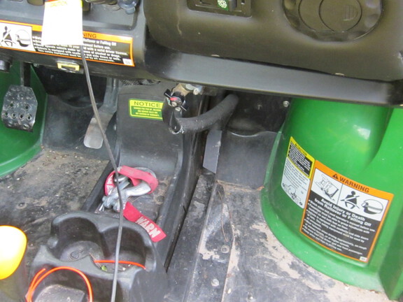 Photo of 2017 John Deere XUV 825i