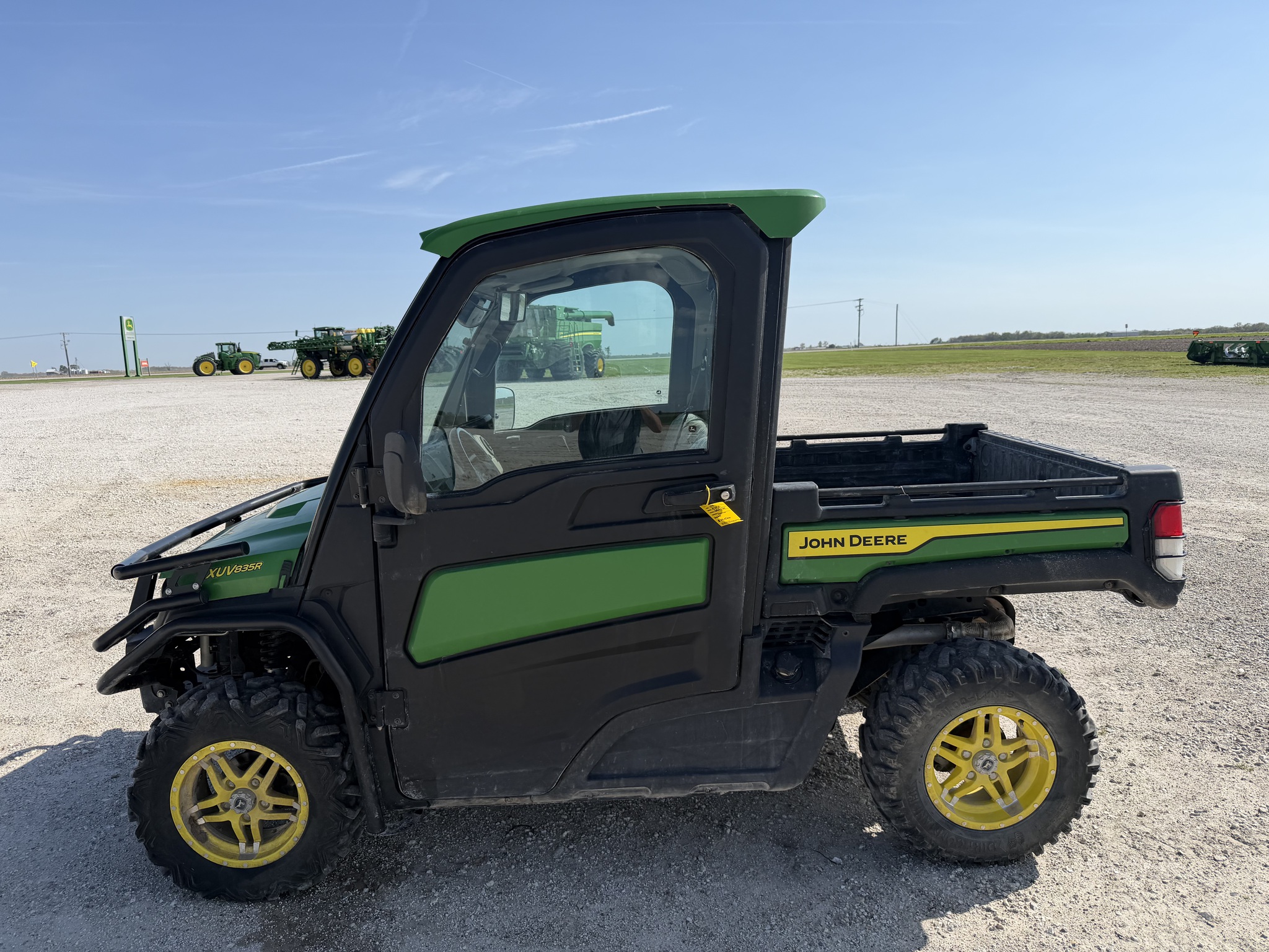  2023 John Deere XUV 835R at Heritage Tractor in Quincy, IL