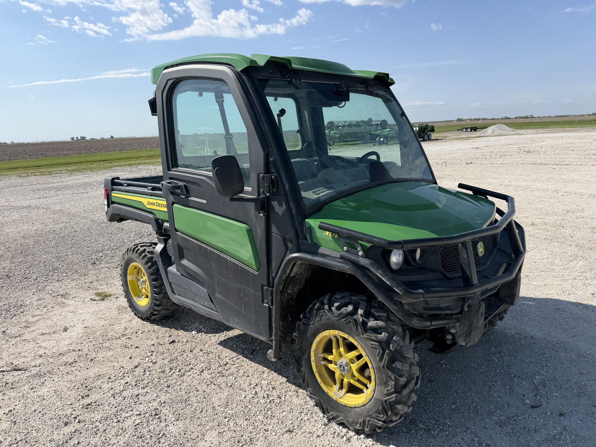  2023 John Deere XUV 835R at Heritage Tractor in Quincy, IL