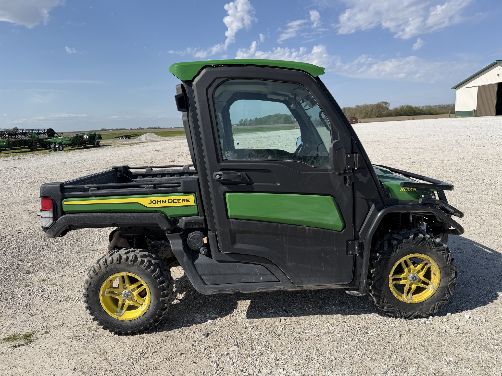  2023 John Deere XUV 835R at Heritage Tractor in Quincy, IL
