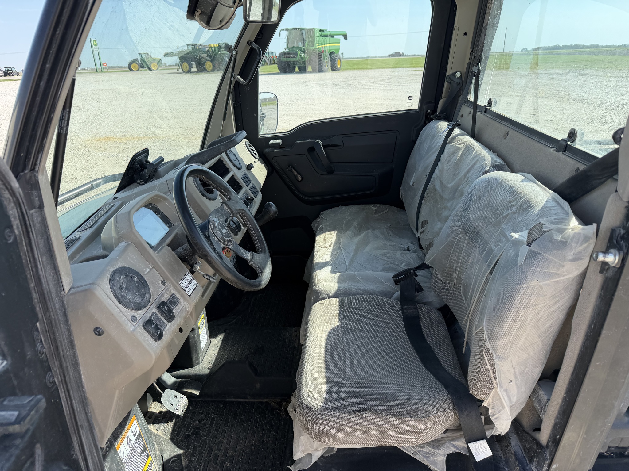  2023 John Deere XUV 835R at Heritage Tractor in Quincy, IL