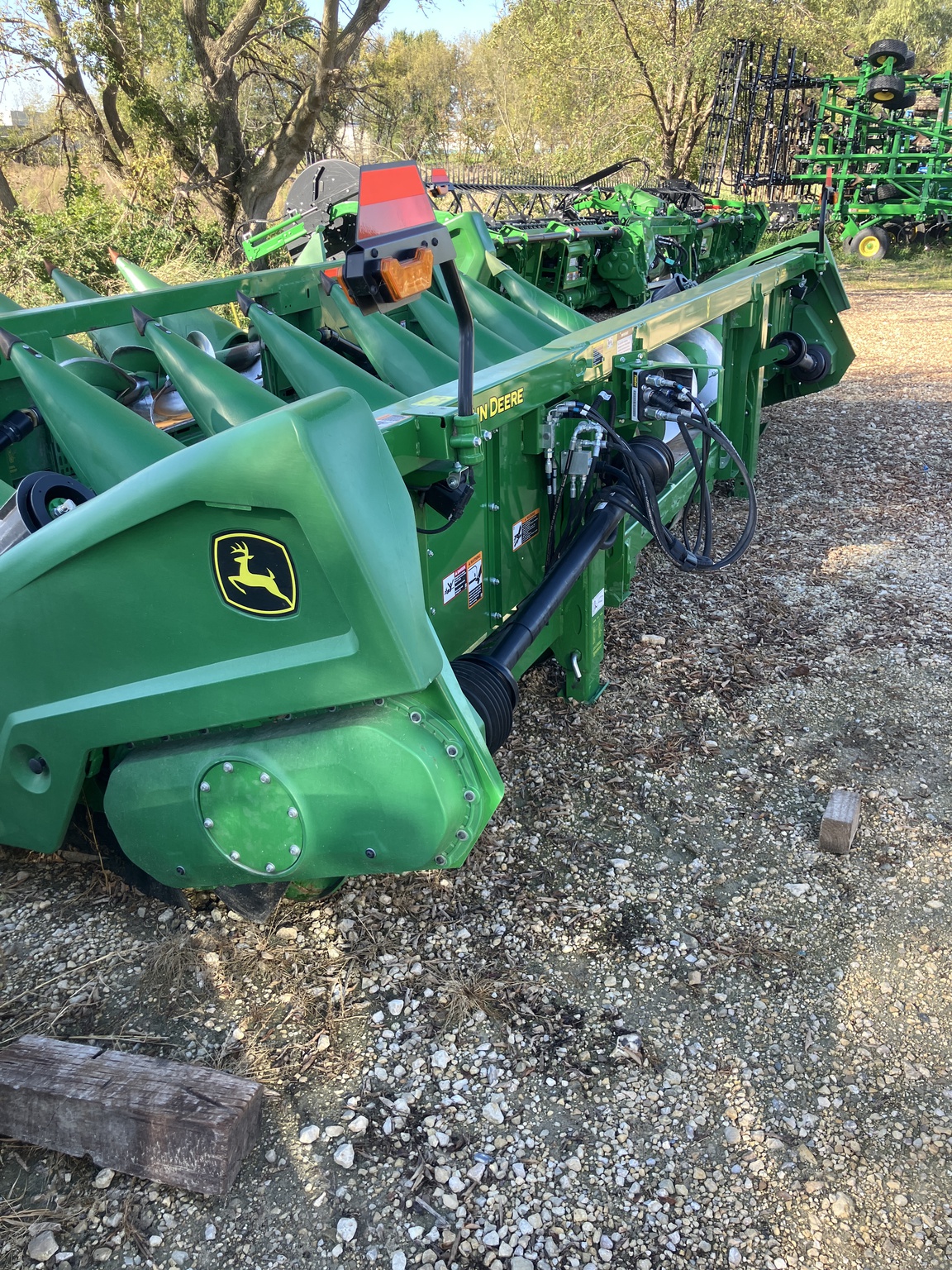 2023 John Deere C8R Image 1