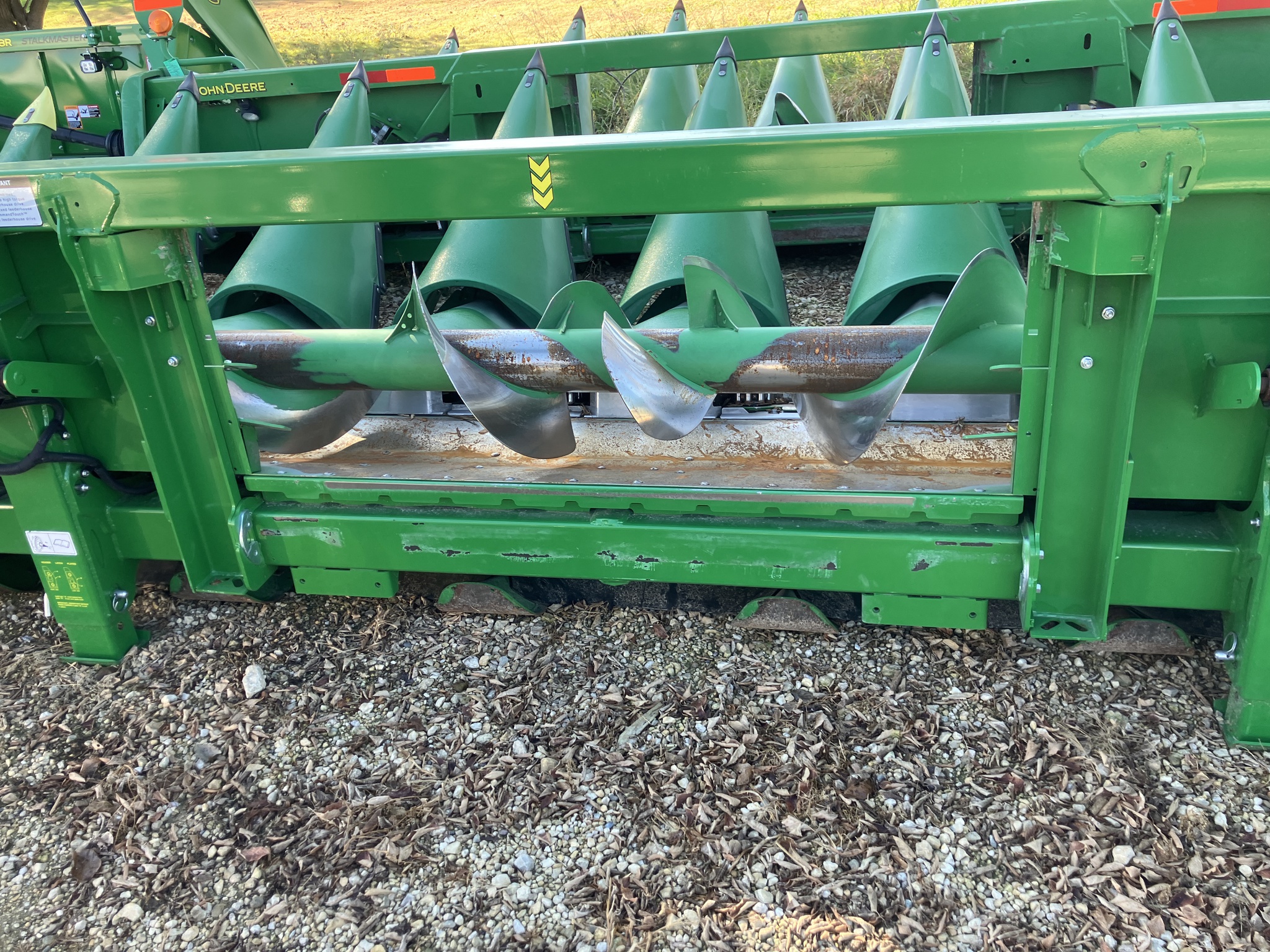 2023 John Deere C8R Image 7