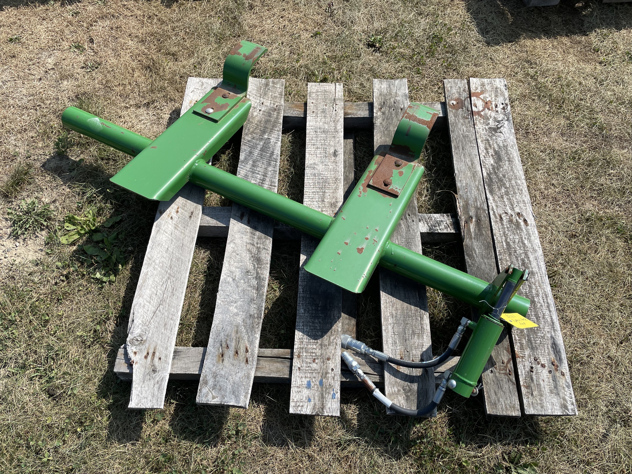 John Deere 450E Image 1