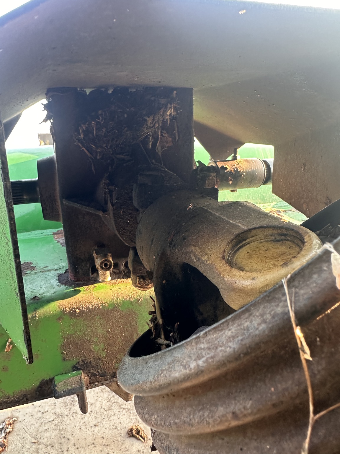 2021 John Deere 520 Image 12