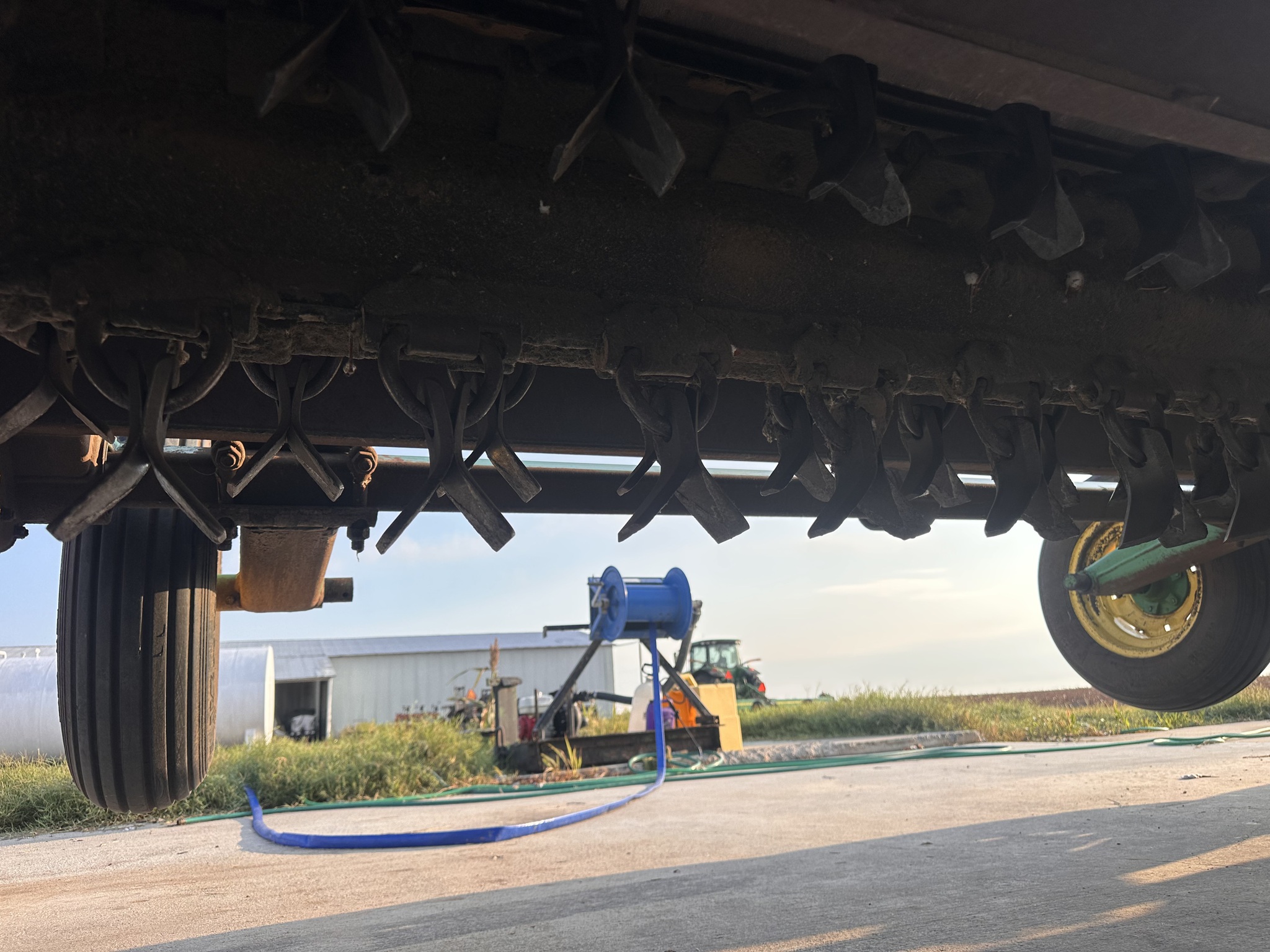 2021 John Deere 520 Image 13