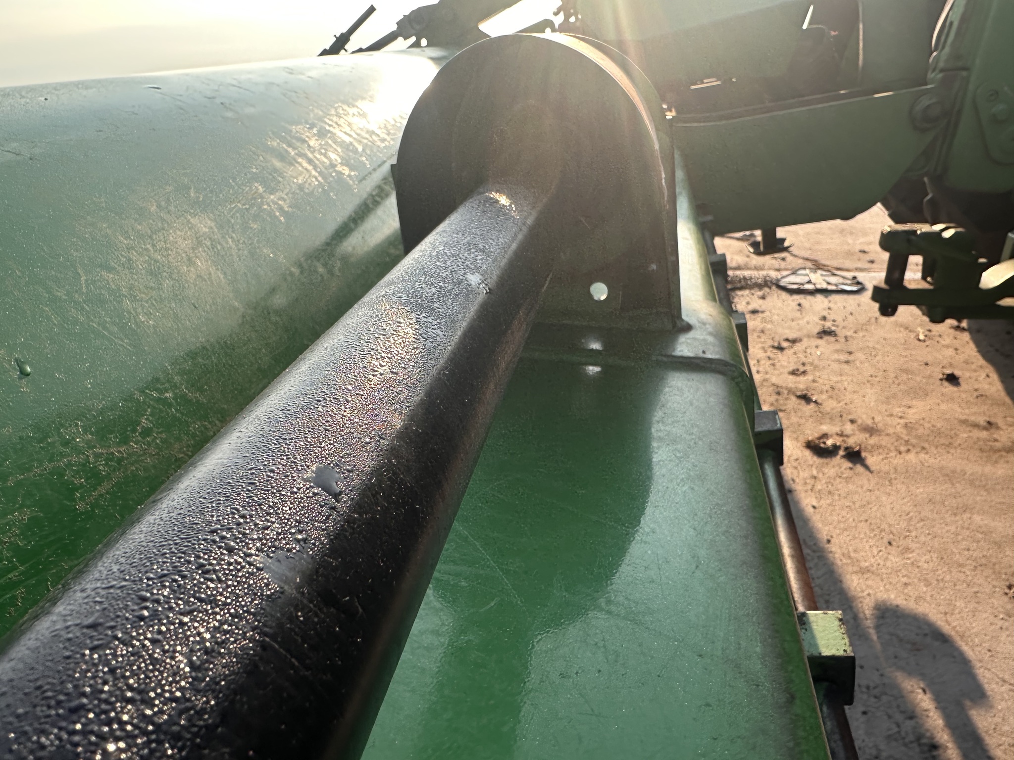2021 John Deere 520 Image 9