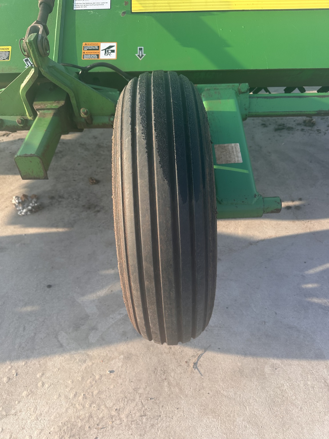 2021 John Deere 520 Image 20