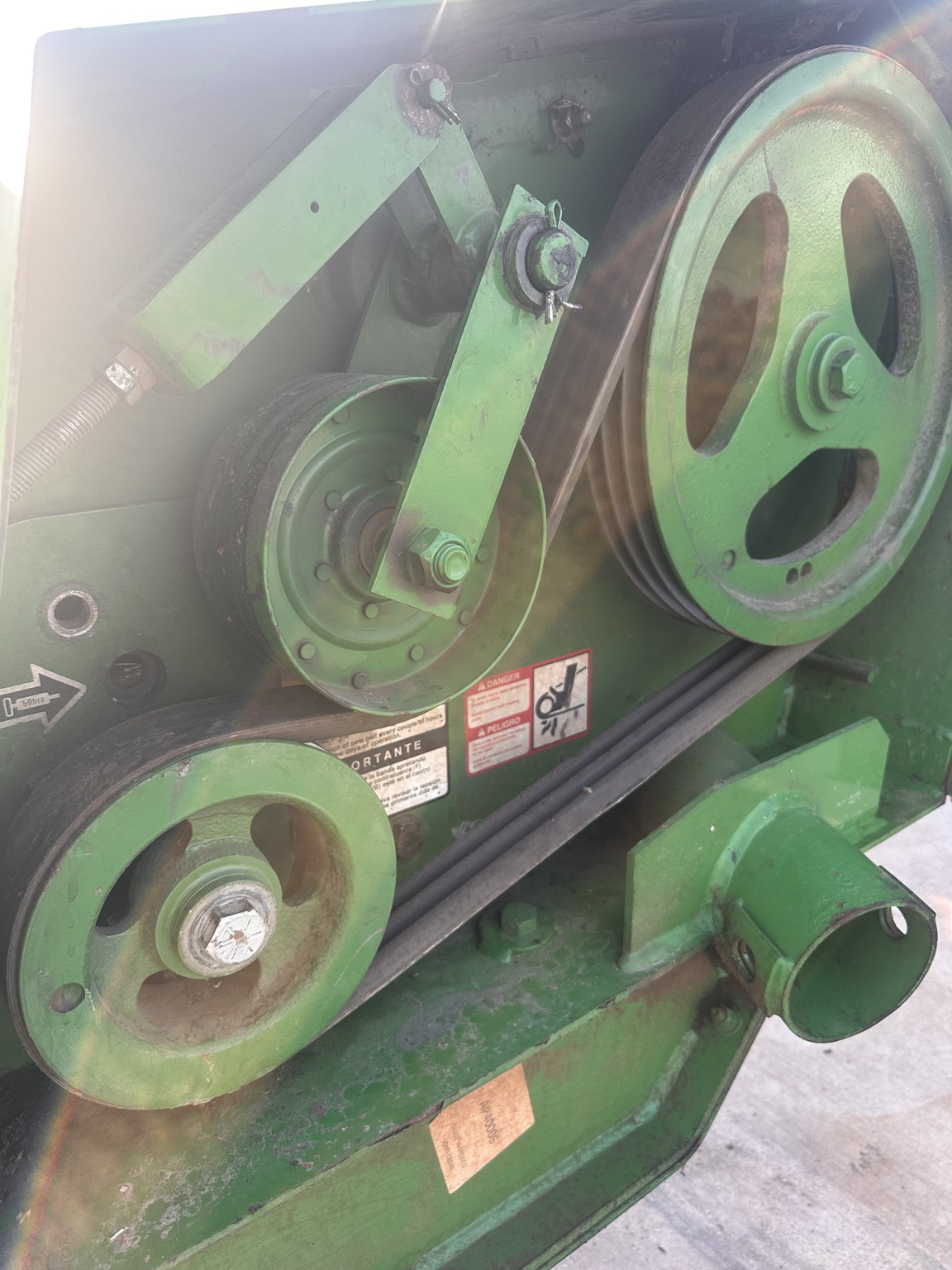 2021 John Deere 520 Image 11