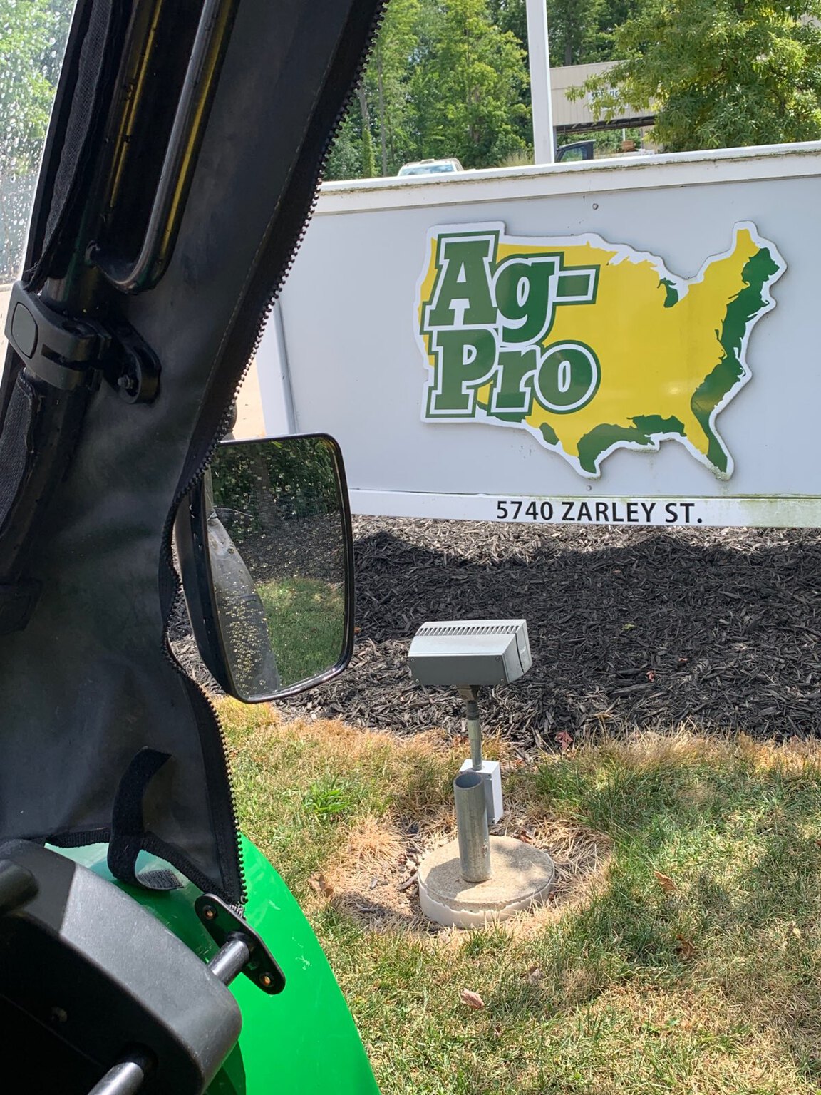 2022 John Deere XUV615E Image 13