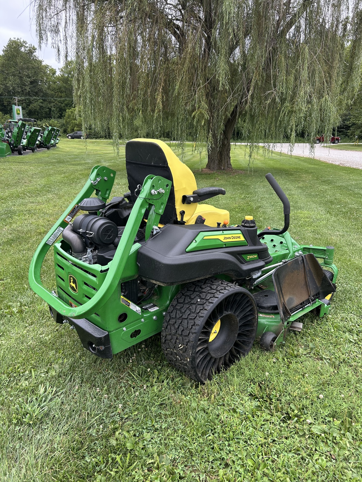 2025 John Deere Z960M Image 3