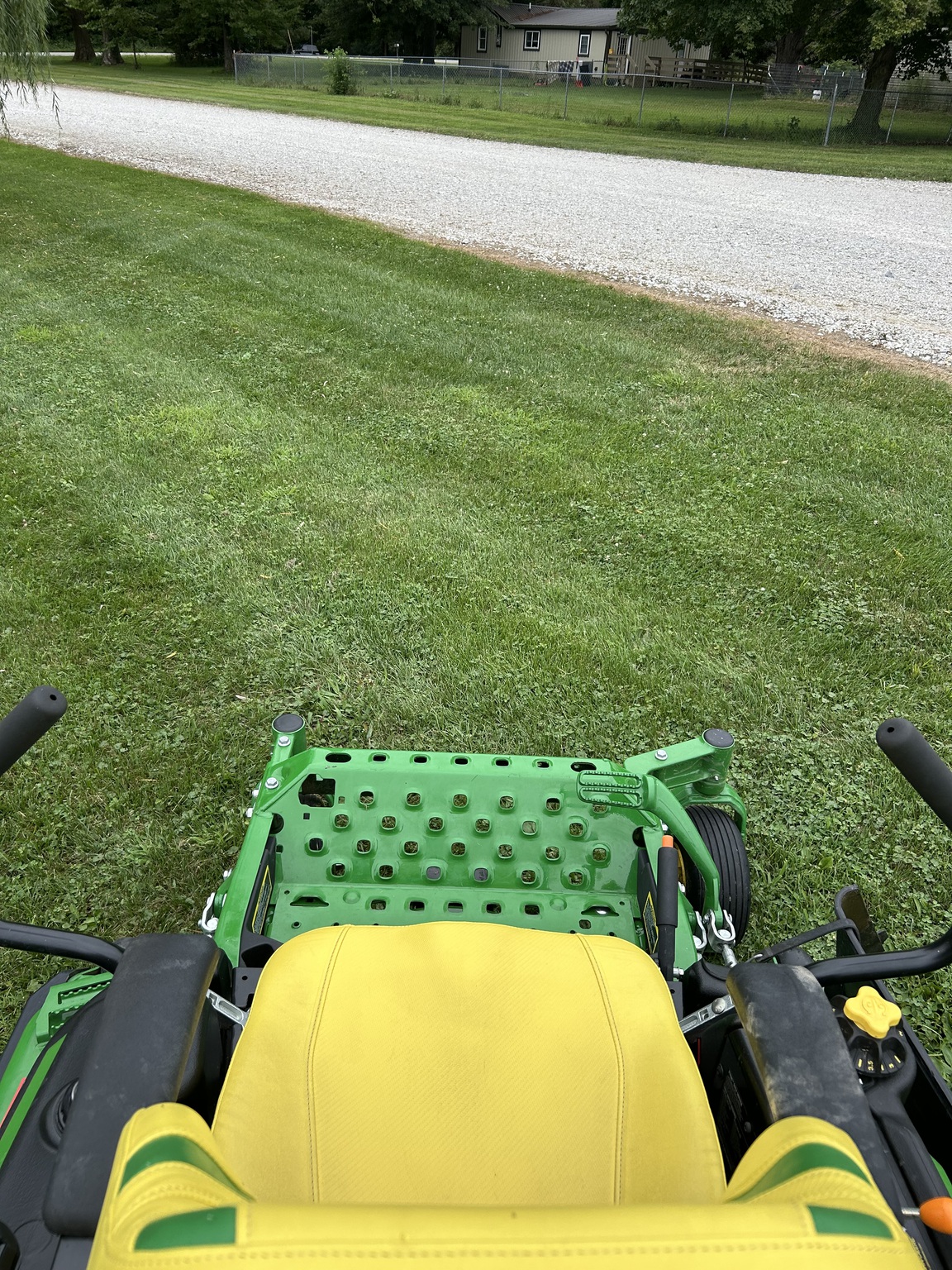 2025 John Deere Z960M Image 5