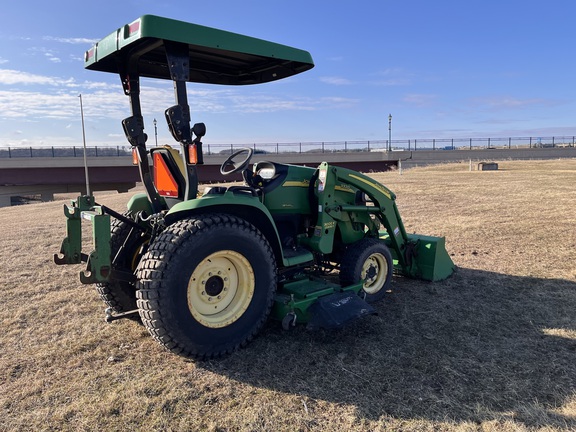 2005 John Deere 3320 - Photo5
