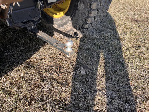 2005 John Deere 3320 - Photo21