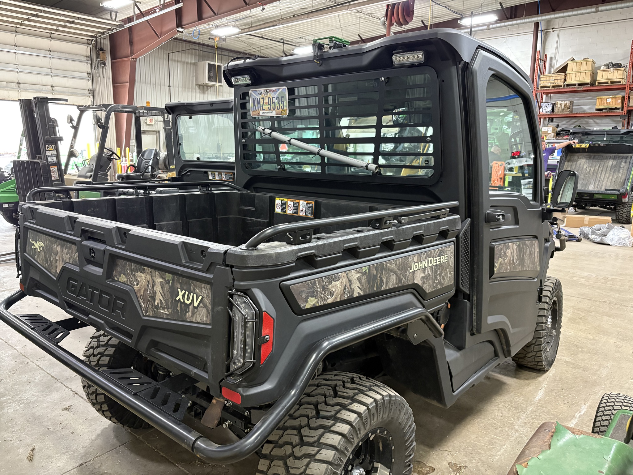 2024 John Deere XUV845R Image 3
