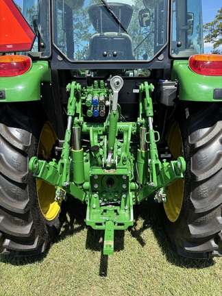 2025 John Deere 5105M Picture 4 2025 John Deere 5105M-4