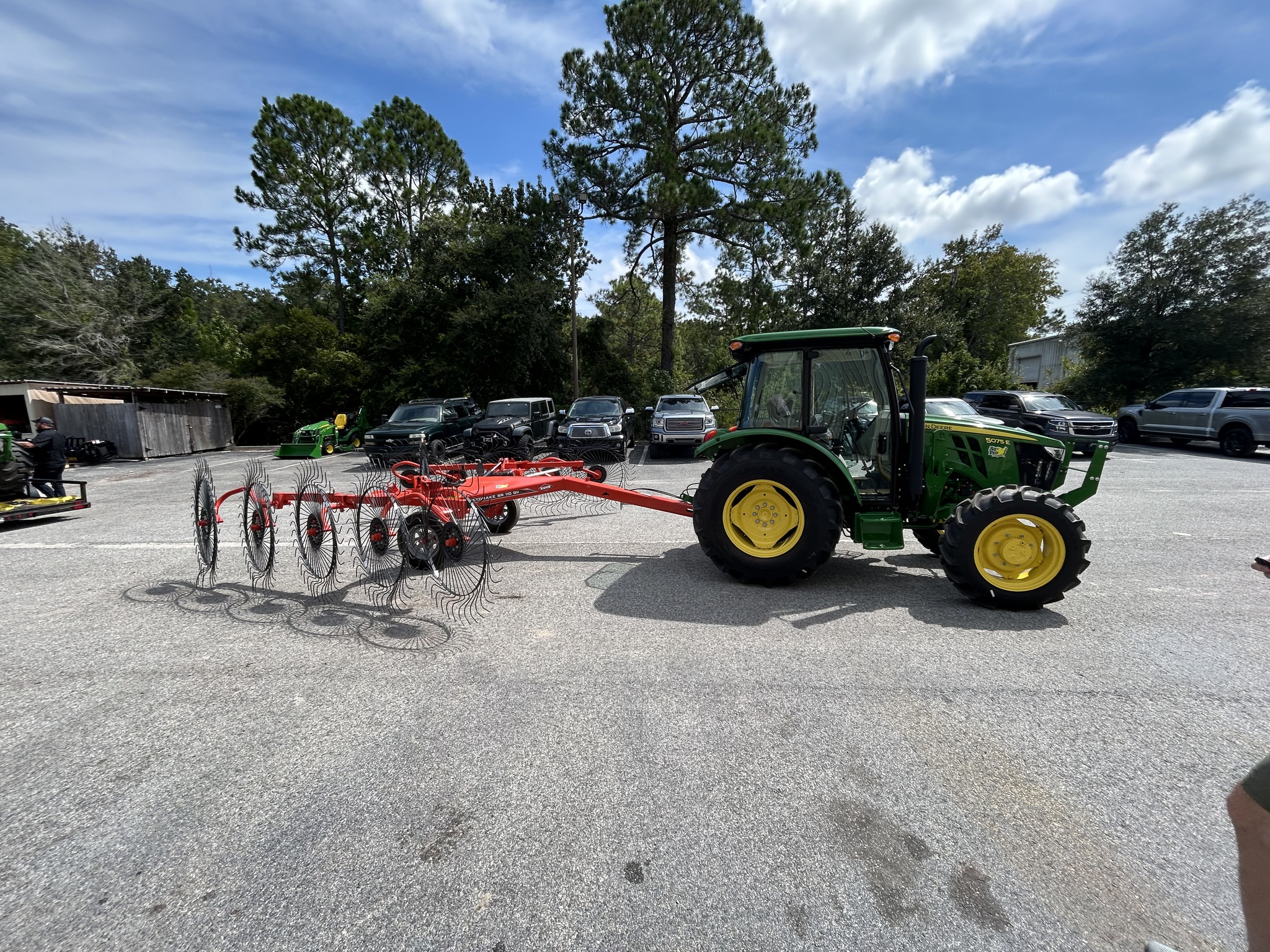2025 Kuhn SR110 SPEEDRAKE Image 1