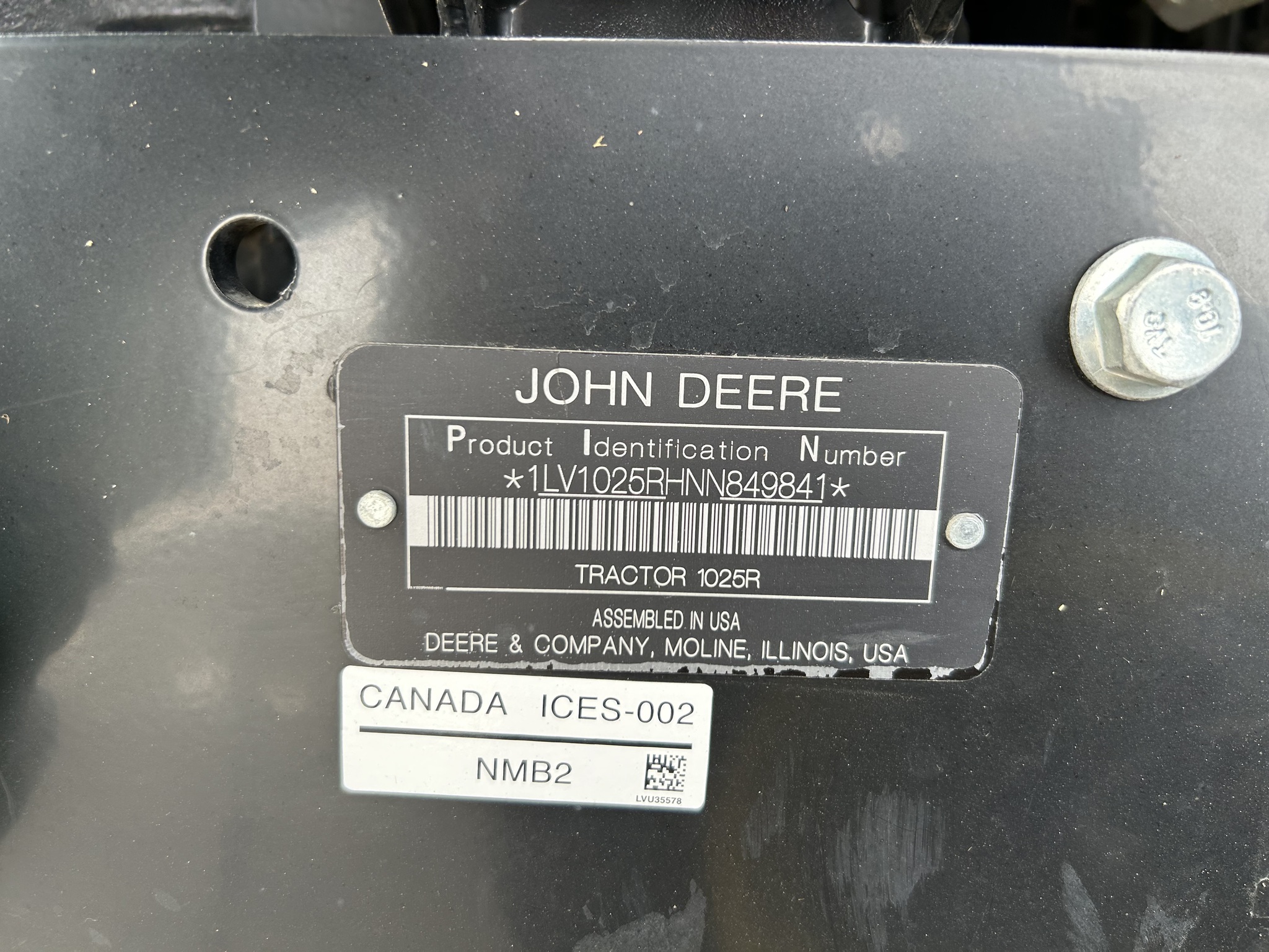 2022 John Deere 1025R Image 10