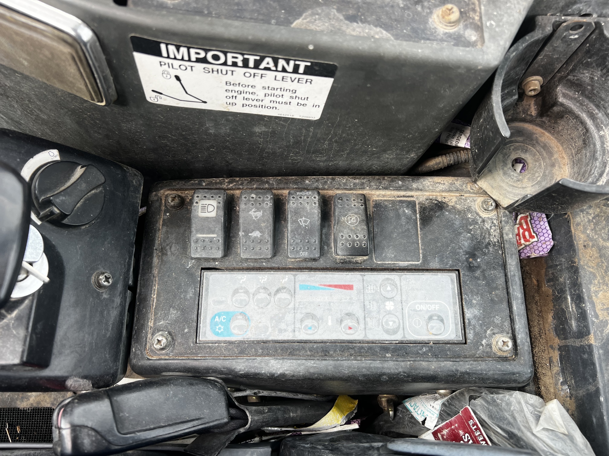 2006 John Deere 35D Image 11