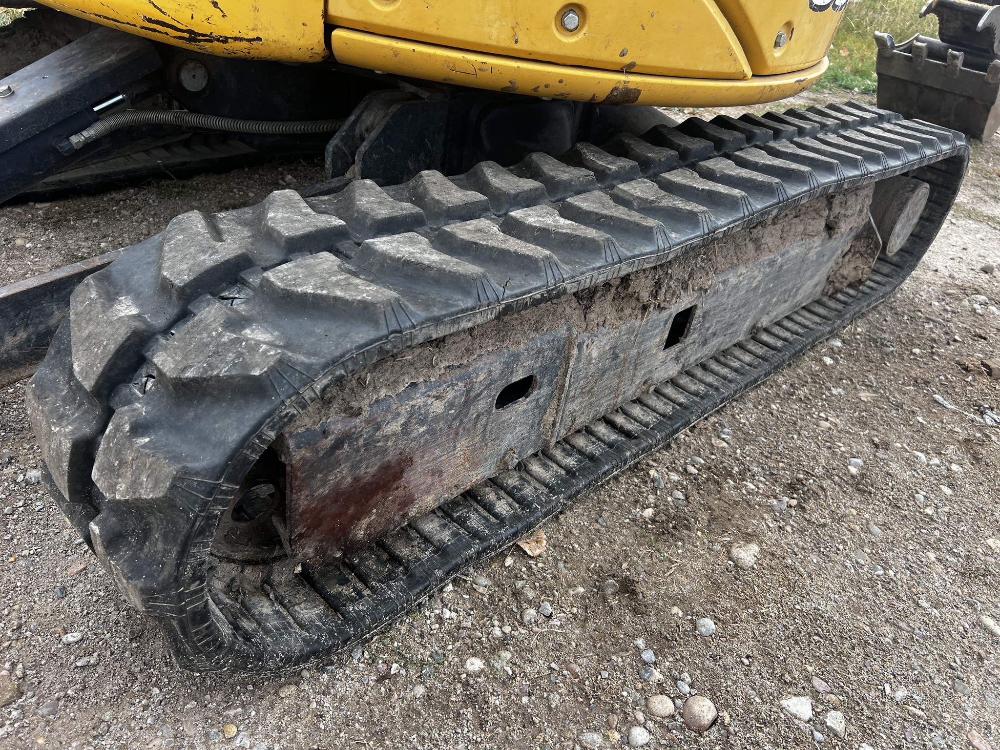 2006 John Deere 35D Image 24