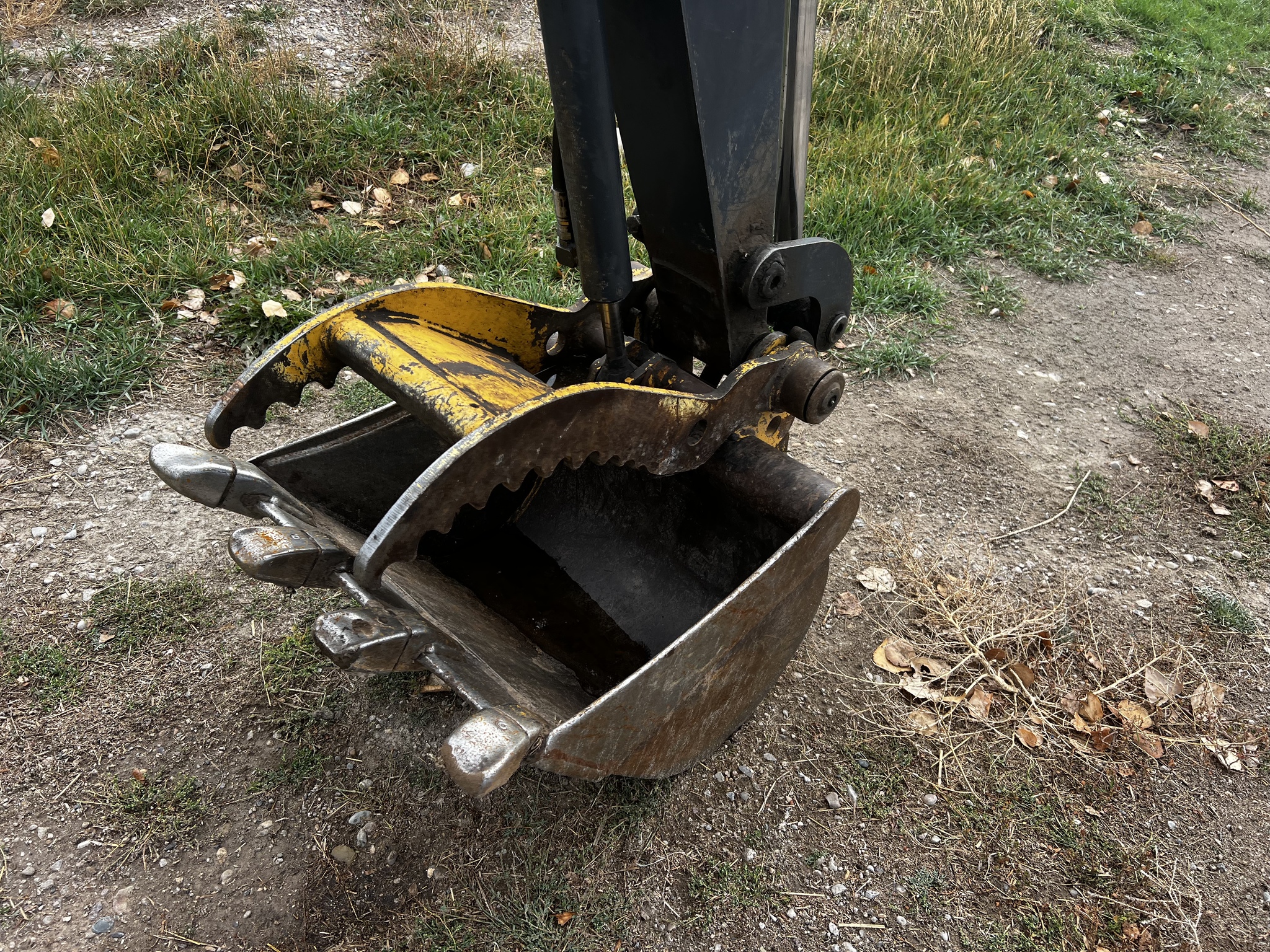 2006 John Deere 35D Image 20