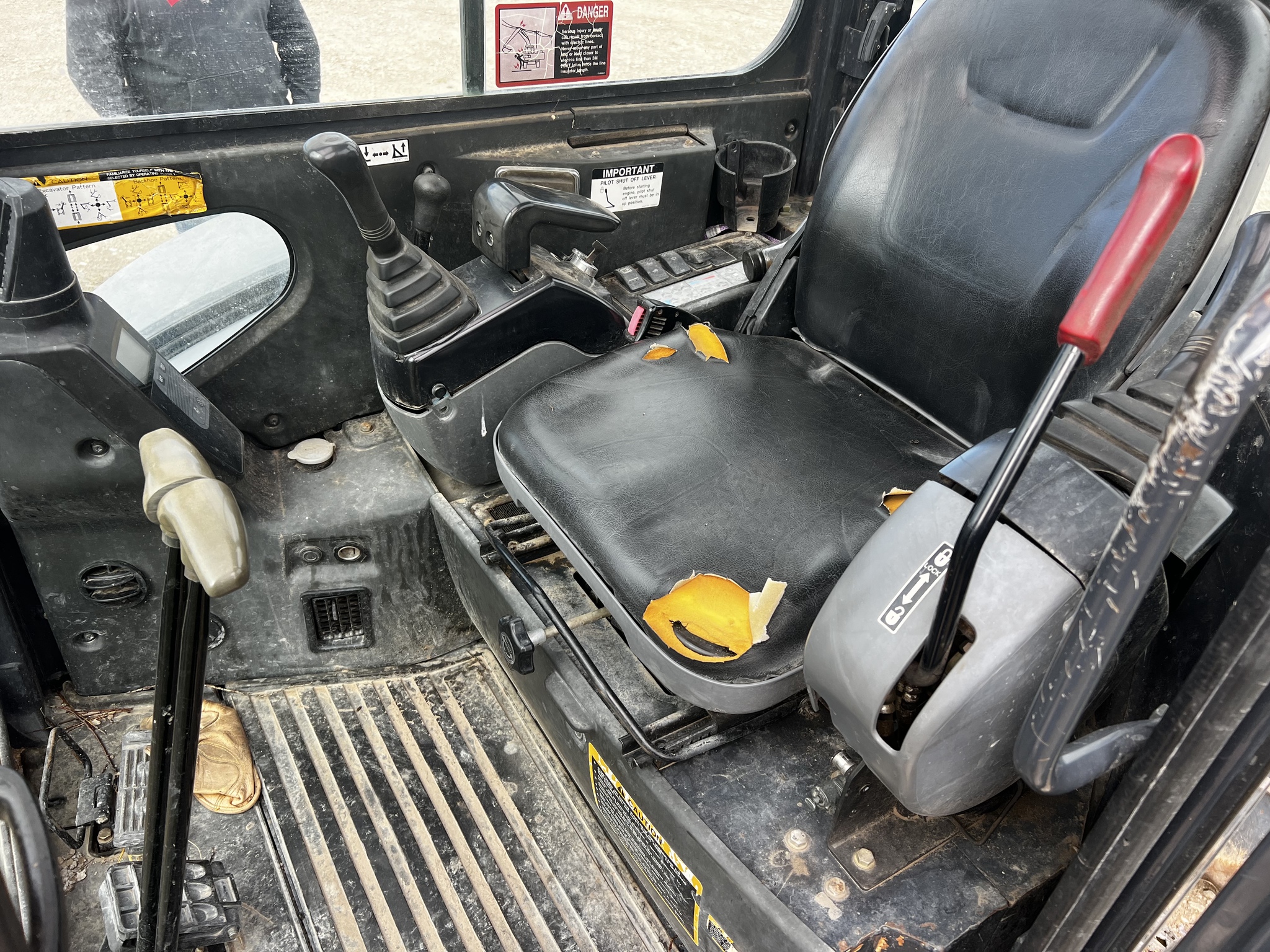 2006 John Deere 35D Image 7