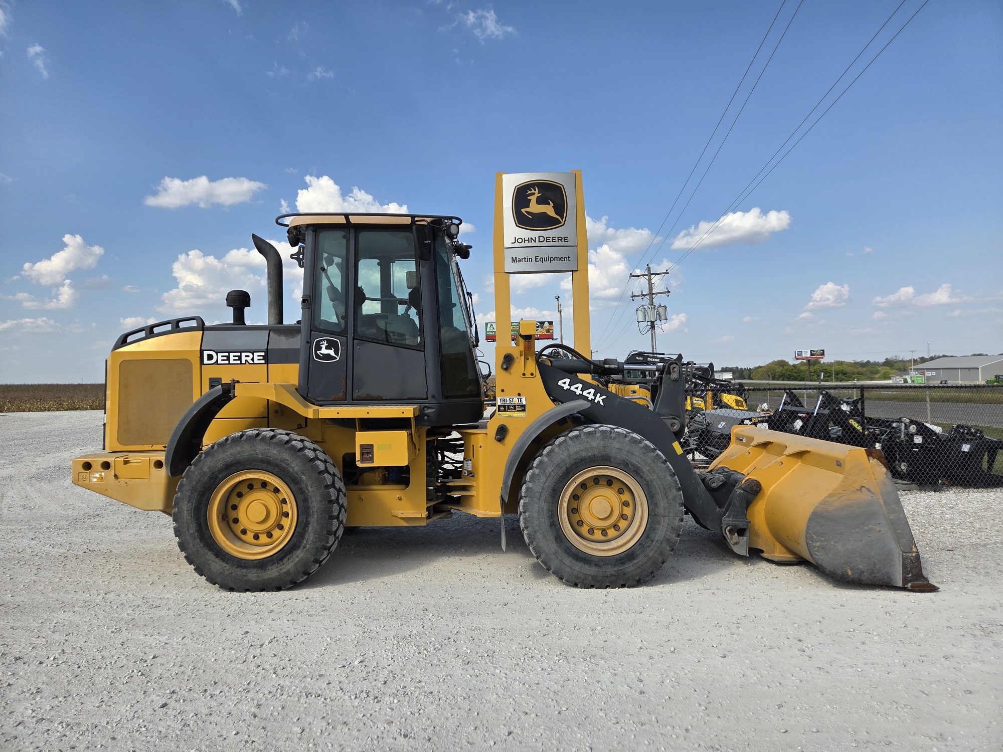 2011 John Deere 444K Image 2