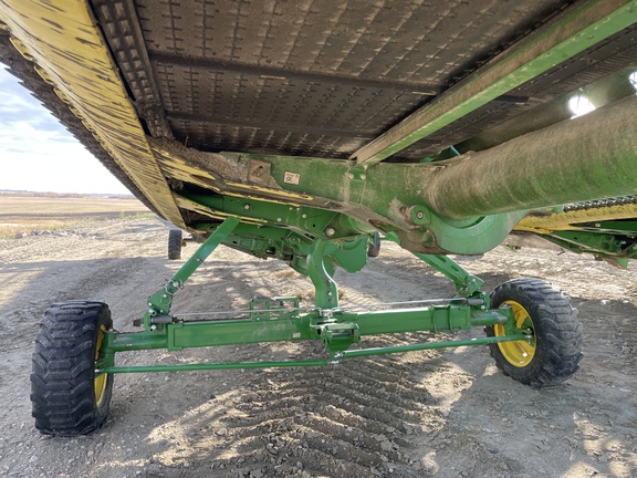 Used 2022 John Deere HD45R Combine Platforms at Horizon Ag & Turf in Vermilion, AB - Photo16
