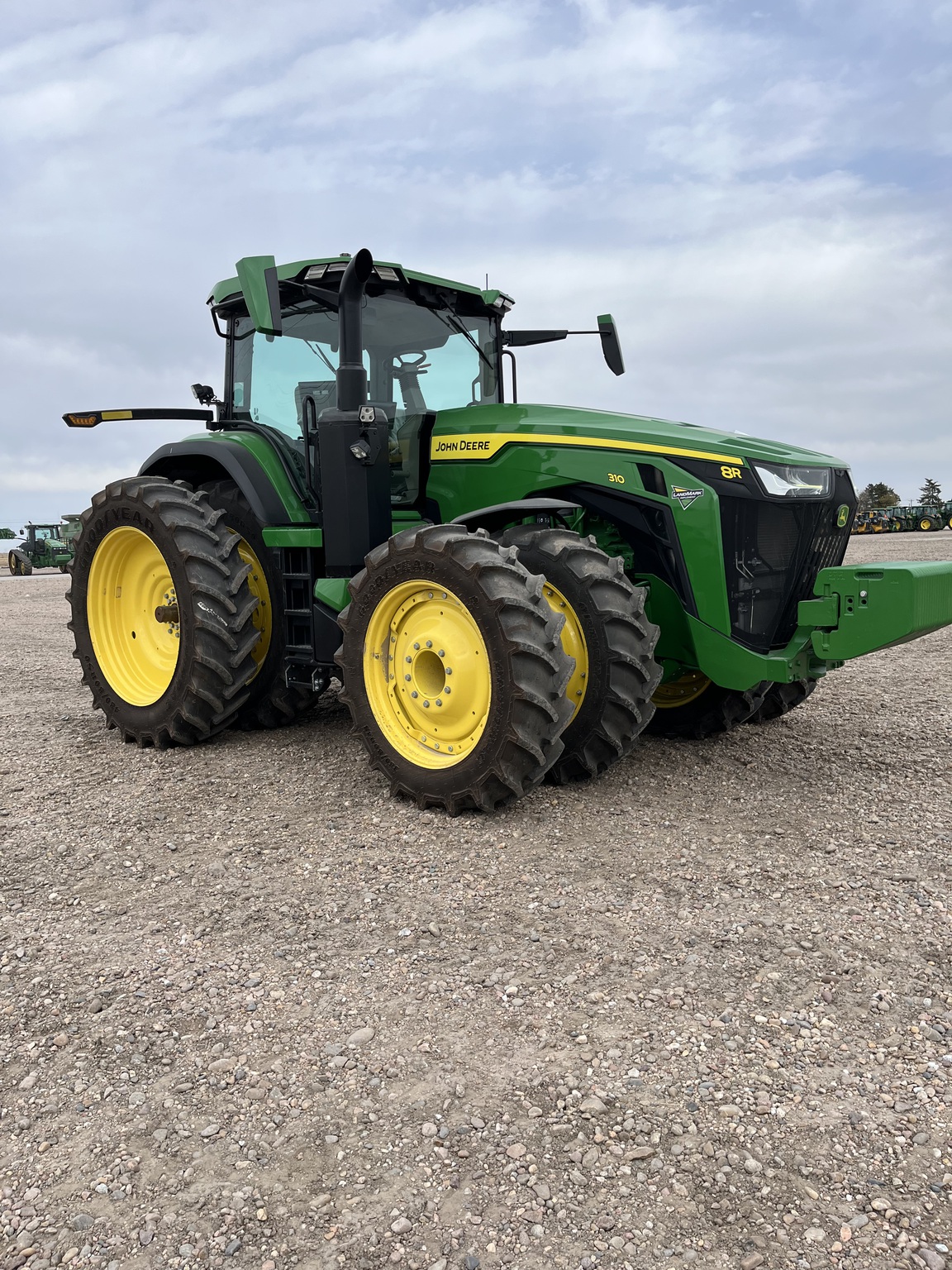 2024 John Deere 8R 310 Image 1