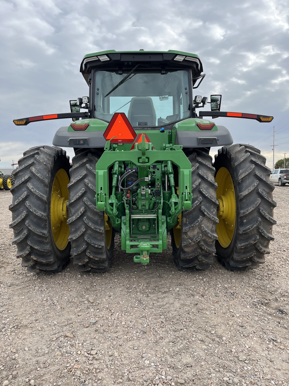 2024 John Deere 8R 310 Image 6